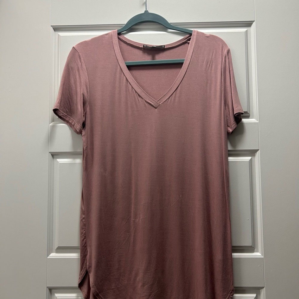 Women's Mauve V-Neck Top